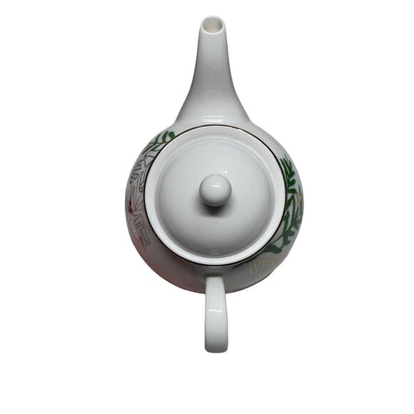 Lenox Merry and Bright Pine and Berry Teapot 24K Gold and Platinum Accents Rare! - Picture 9 of 12